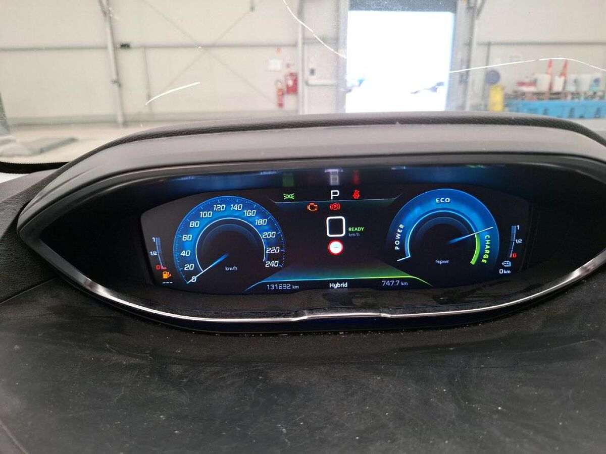 COMING SOON PEUGEOT 3008 ALLURE 1.6 PHEV HYBRID AUTO SPANISH LHD IN SPAIN 81000 MILES 2020
